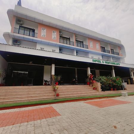 Hotel White Lotus Dungarpur Exteriér fotografie