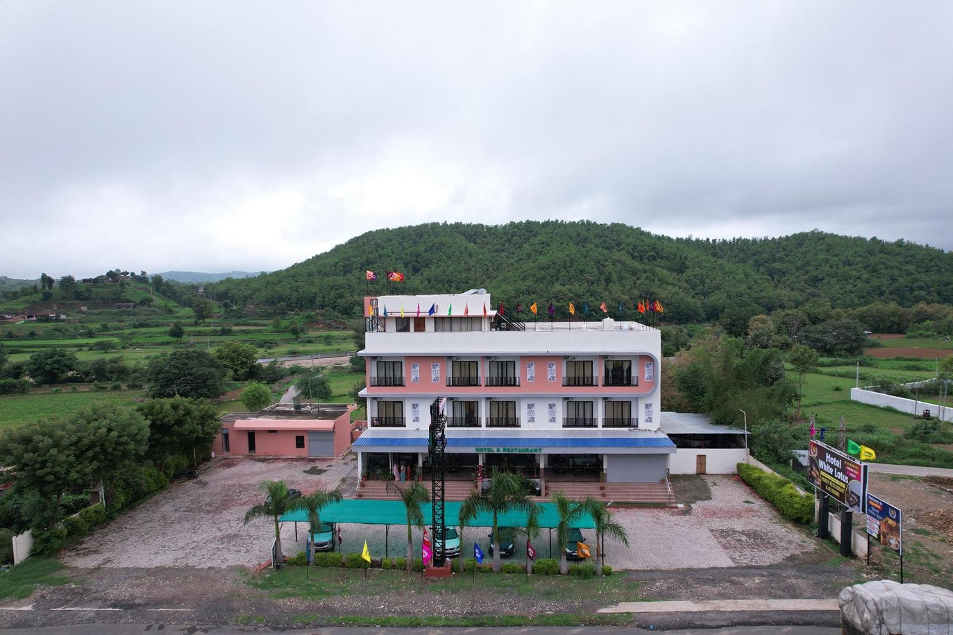 Hotel White Lotus Dungarpur Exteriér fotografie
